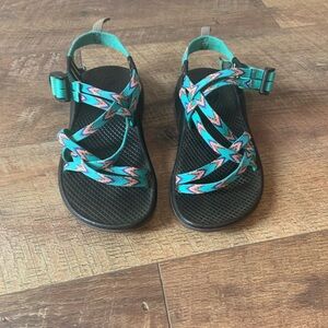 Kids Chaco Sandals, teal, size 2